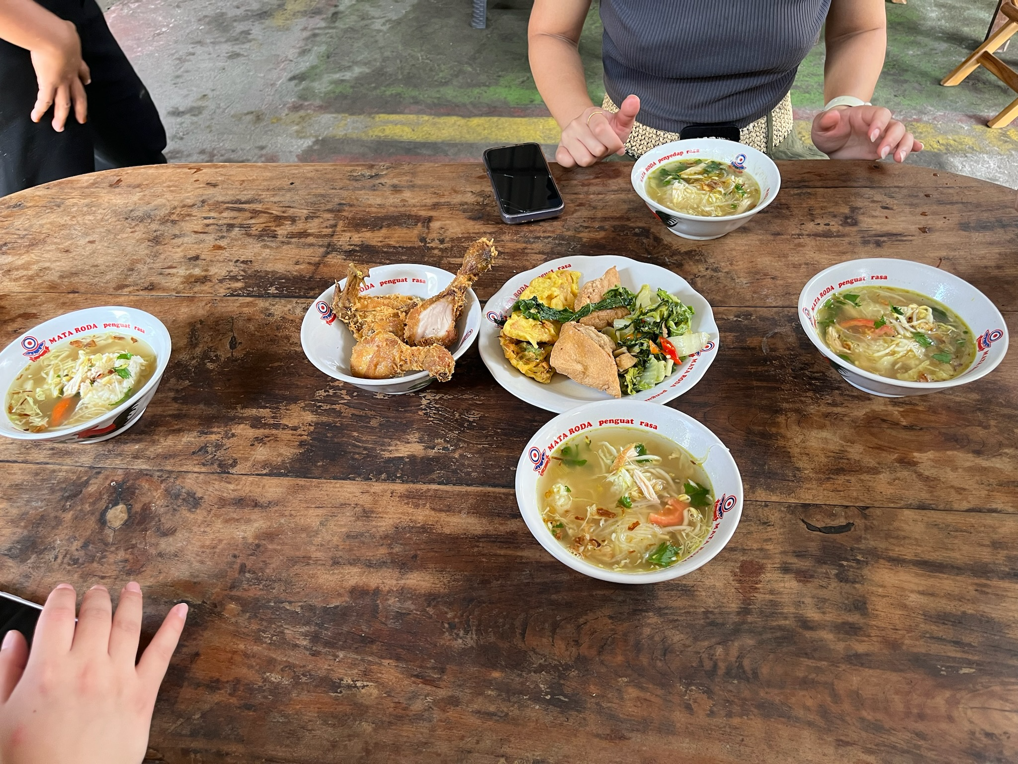 很好吃的Soto Ayam，店主很热情